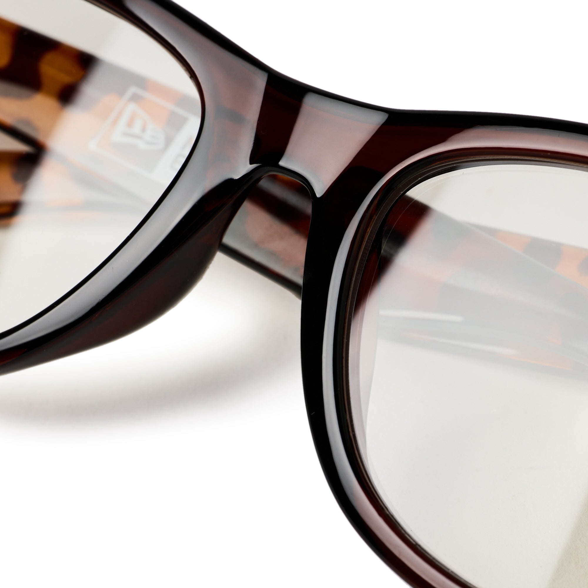 ニューエラ サングラス木箱ケース 限定非売品 ディスプレイ用 サングラス ウェリントン スクエアレンズ ブラウンフレーム