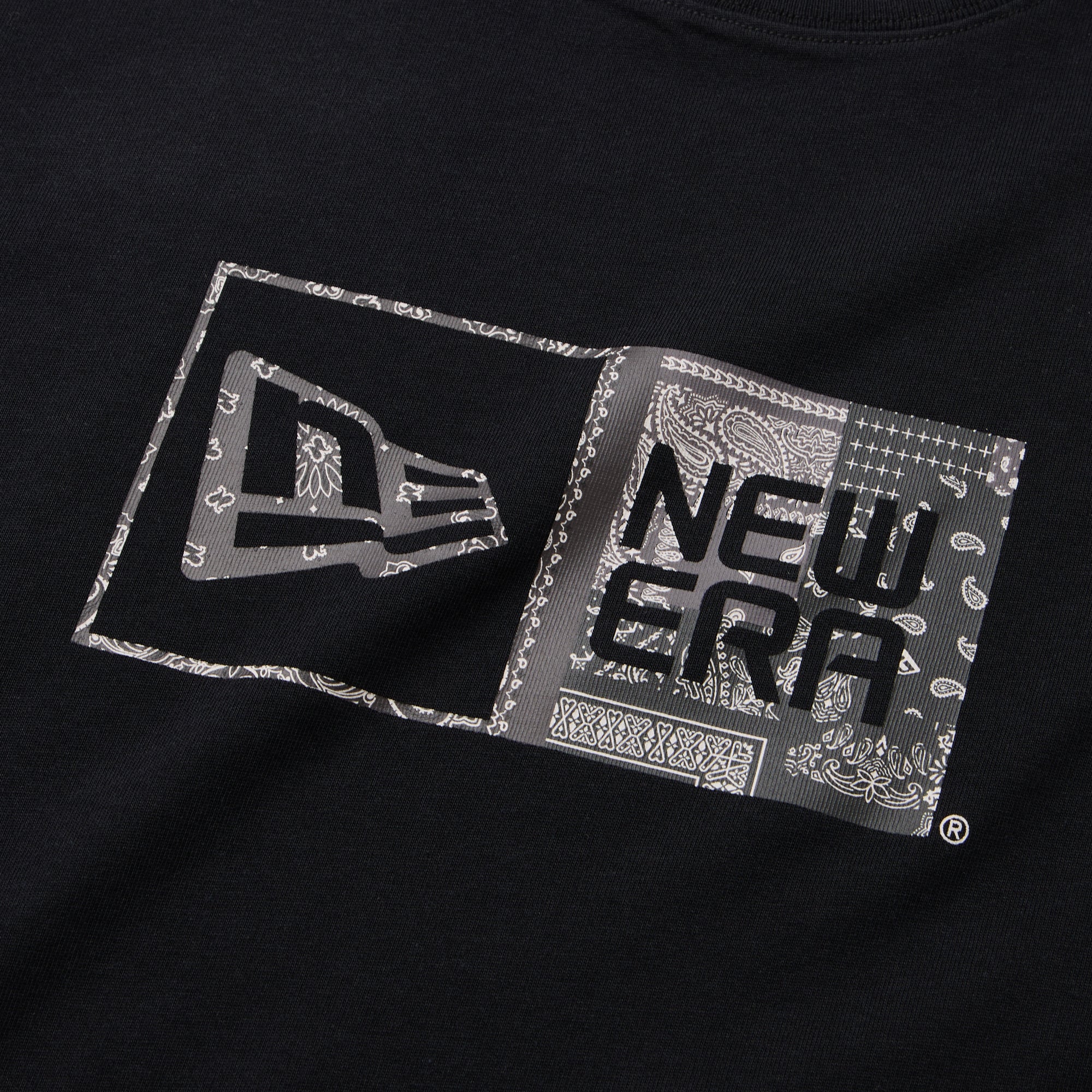 半袖 コットン Tシャツ Oriental Paisley ボックスロゴ ブラック