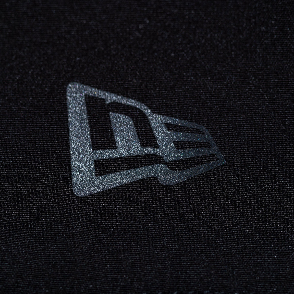 シェルジャケット フラッグロゴ ブラック | パフォーマンスアパレル