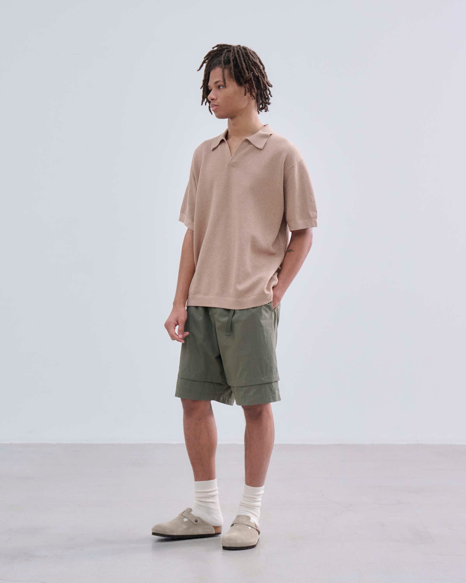 半袖 スキッパー ニット ポロシャツ BLACK LABEL SS26 ベージュ