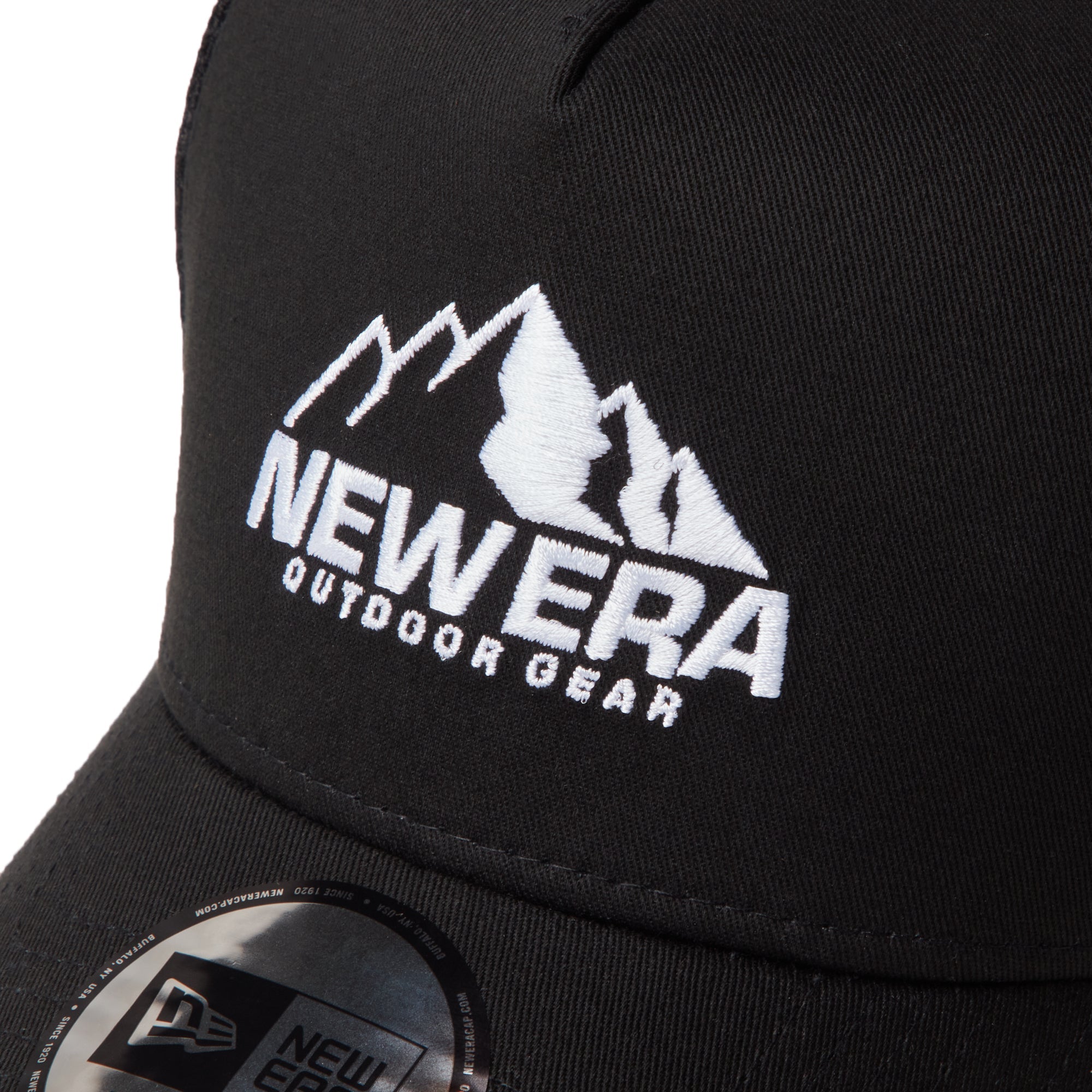 FCRB NEW ERA 9FORTY A-FRAME MESH CAP 黒×白 9FORTY A-Frame トラッカー Mountain Logo Spacer Mesh ブラック