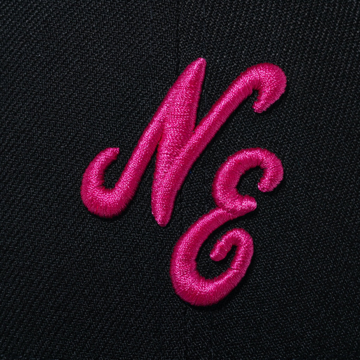 9FORTY Color Variation クラシックロゴ ブラック × ピンク