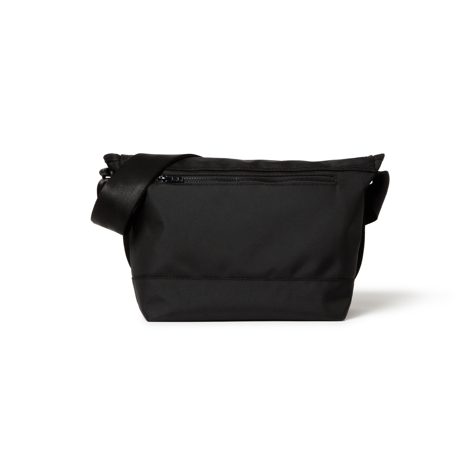 ブラック ショルダーバッグ ショルダーバッグ 9L プリントロゴ ブラック | ニューエラオンラインストア