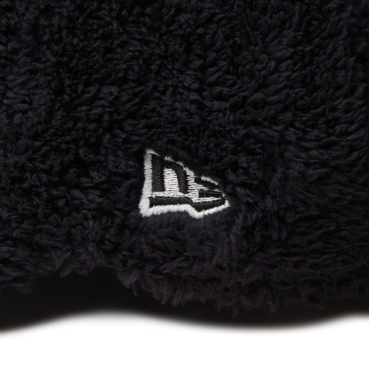 9TWENTY Mink Fleece ミンクフリース Metal Logo ブラック