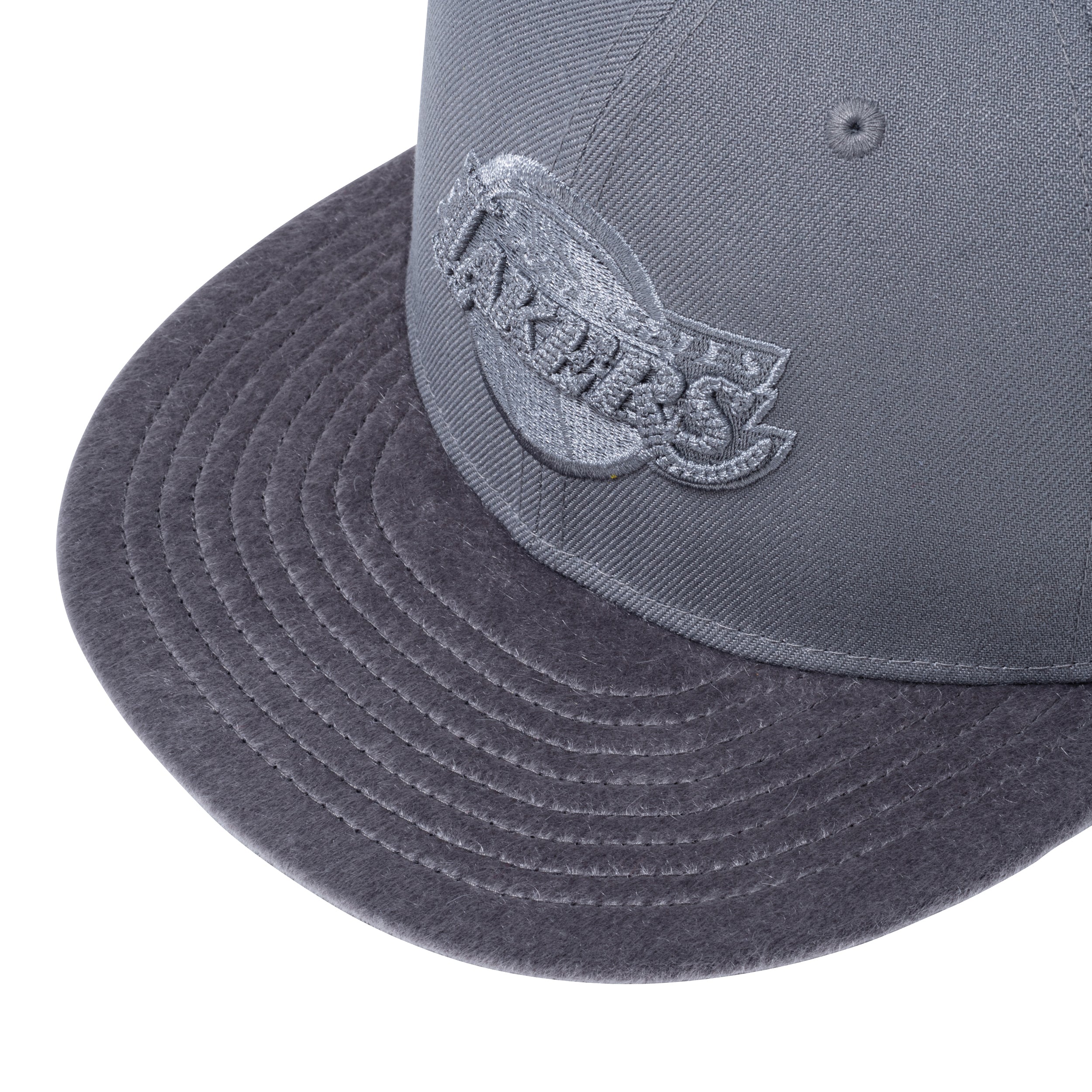 59FIFTY Year Of The Horse ロサンゼルス・レイカーズ グレー
