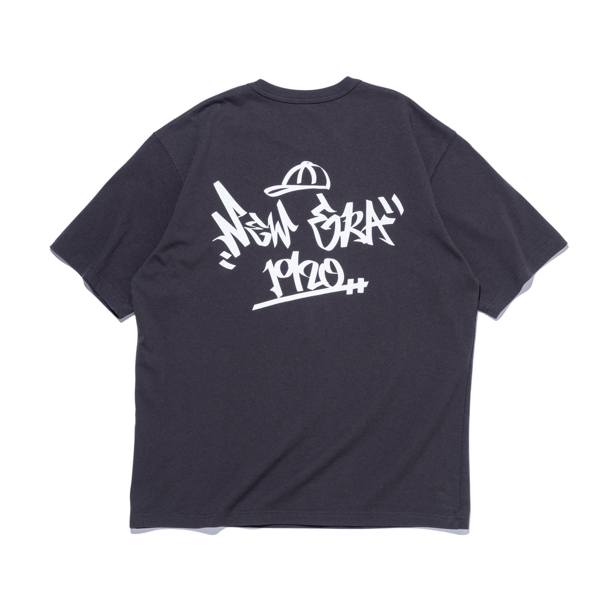 新品Astrostuffs OUTLINEロゴ半袖T黒S bright Astro stuffs 【Bright】 - 推しタイ -Oshi Thai-