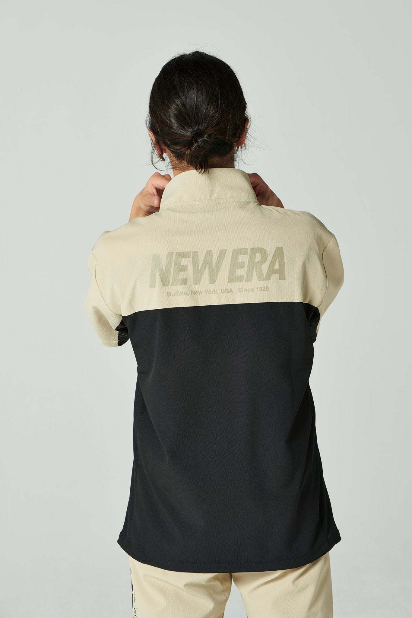 performance-apparel-14666312-s