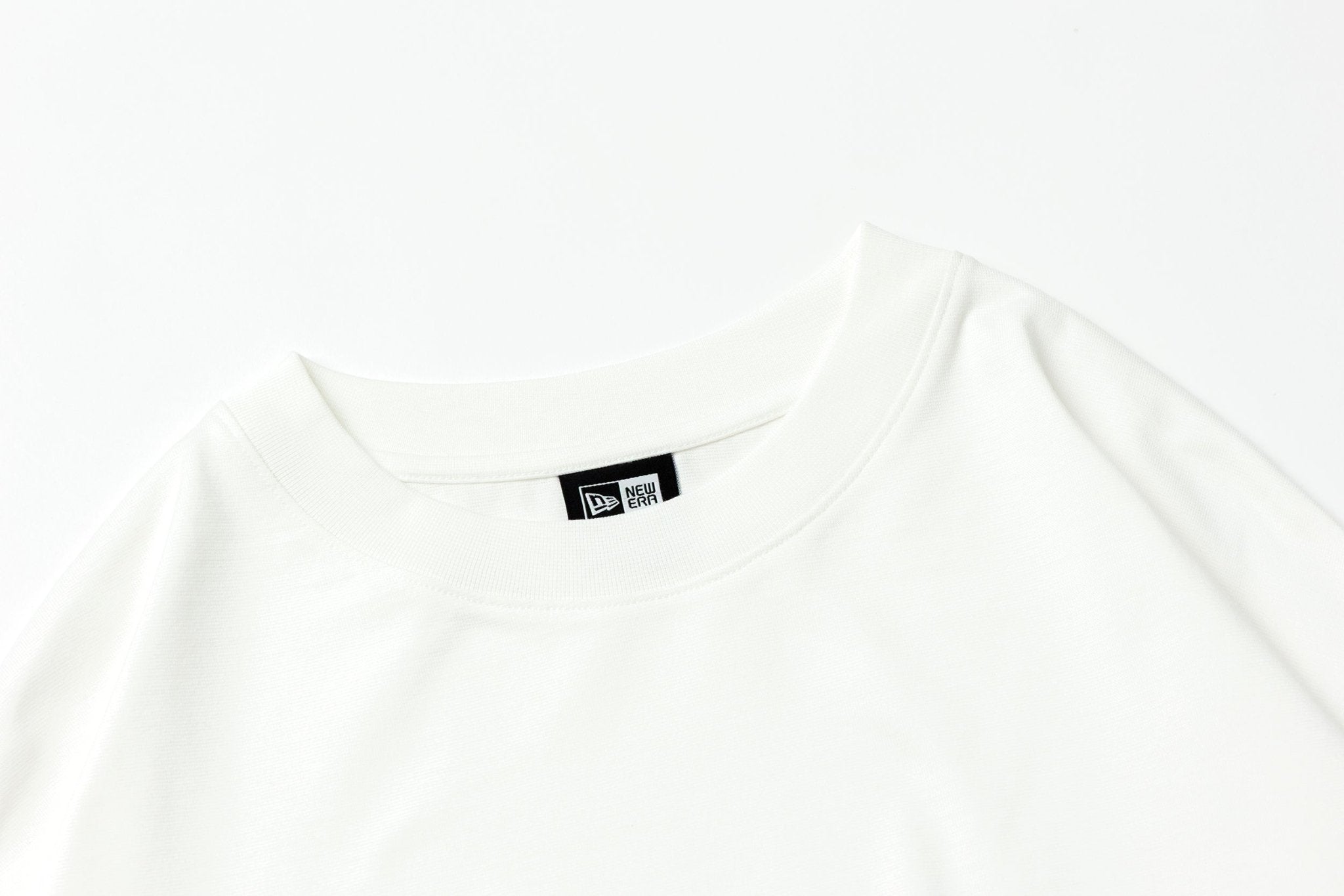 長袖 ソラーロ Tシャツ BLACK LABEL FW25 ホワイト | ニューエラ