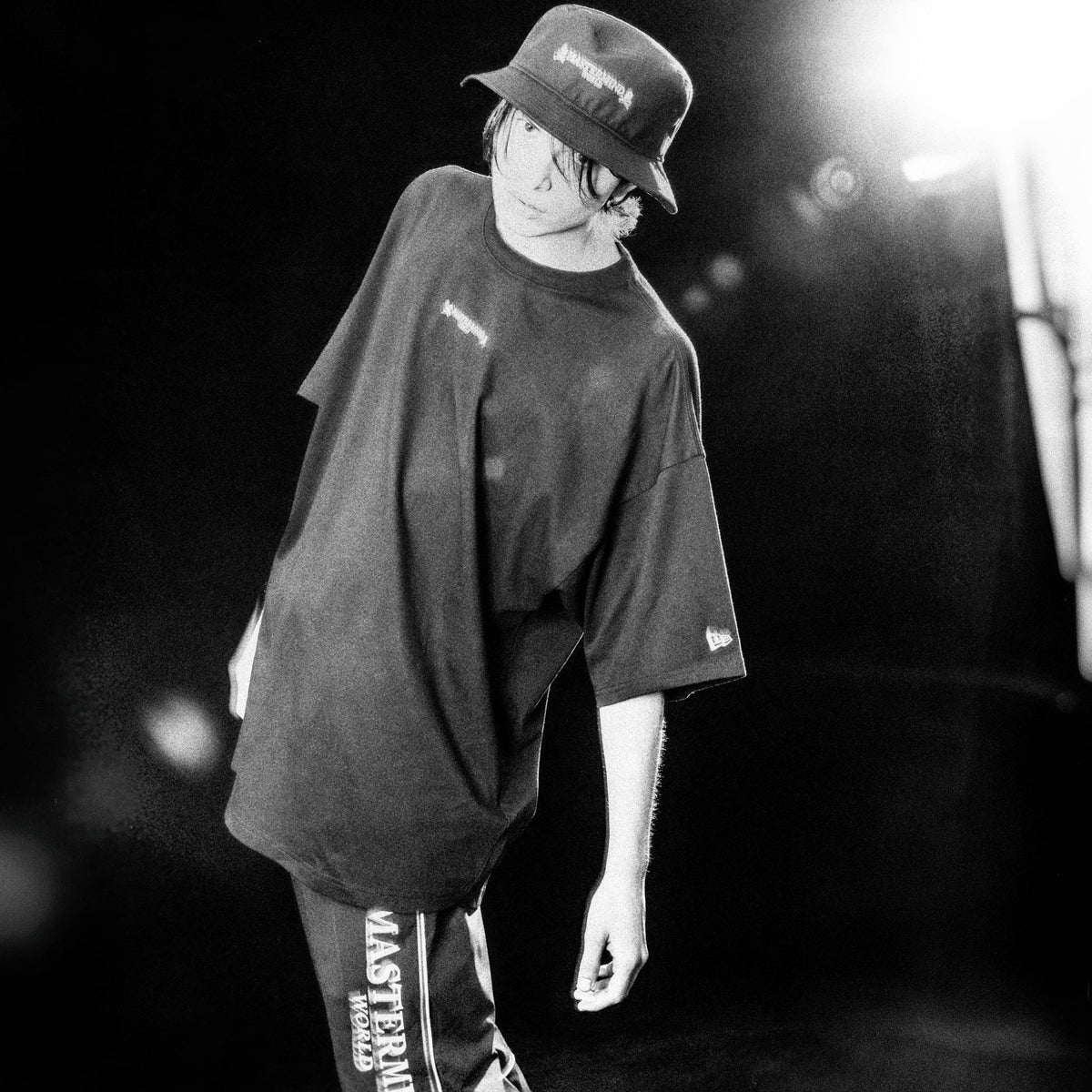 半袖 オーバーサイズド パフォーマンス Tシャツ MASTERMIND WORLD SS24