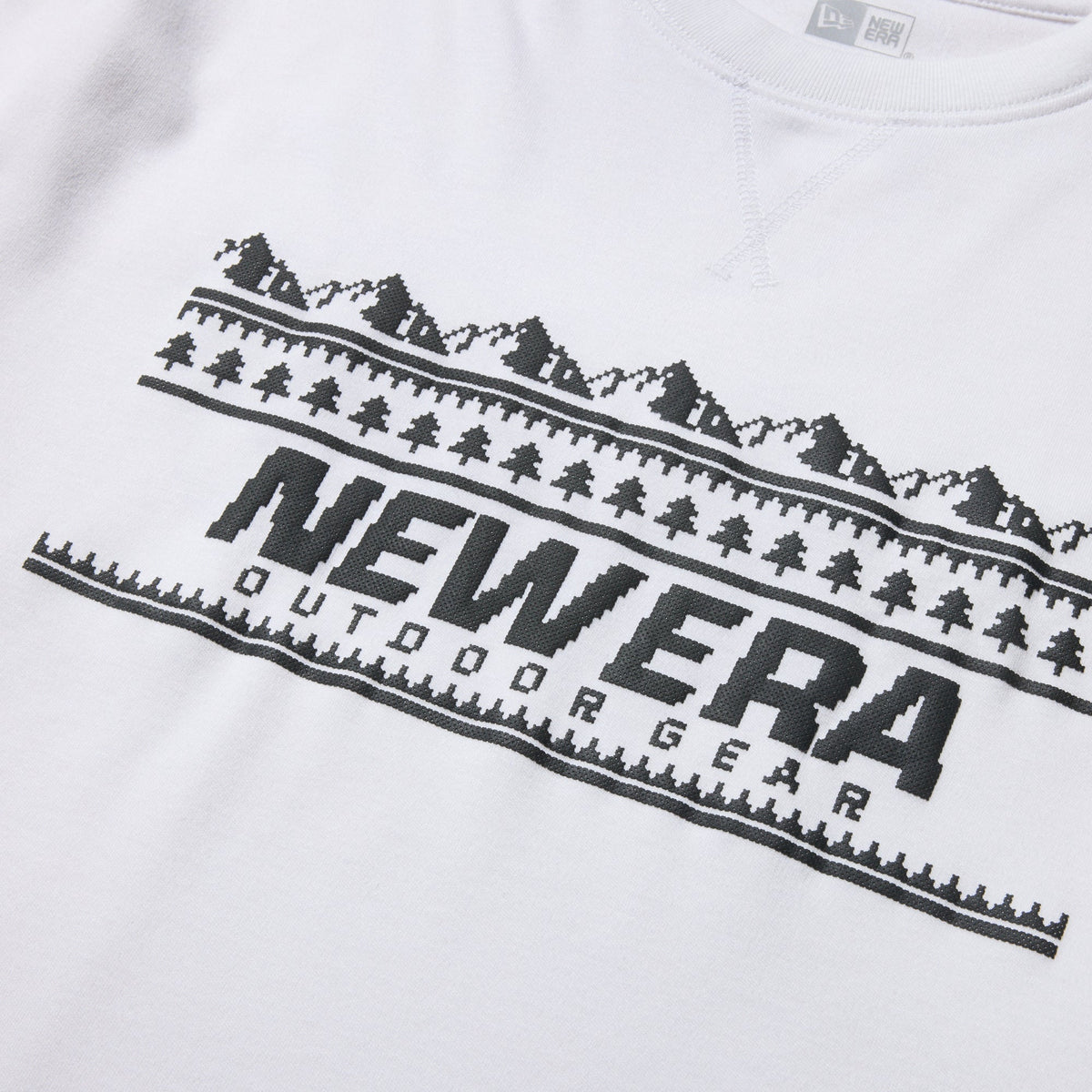 ニューエラ Tシャツ NEW ERA OUTDOOR GEAR Vertical Logo 長袖 ウォーム Tシャツ New Era Outdoor Gear Logo ホワイト