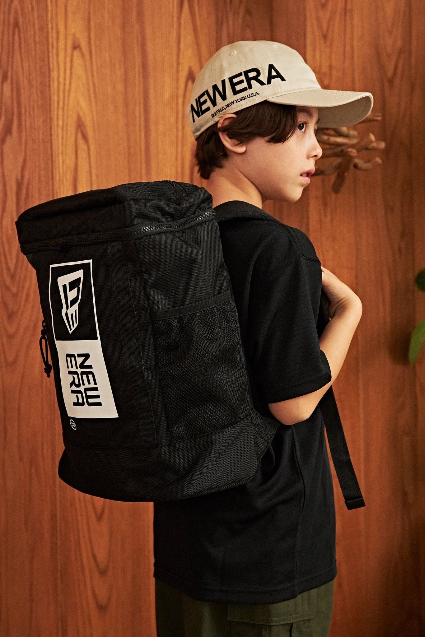 新品タグ付き　NEW ERA Youth ボックスパック 15L プリントロゴ キッズ Youth ボックスパック 15L Box Logo ボックスロゴ ブラック