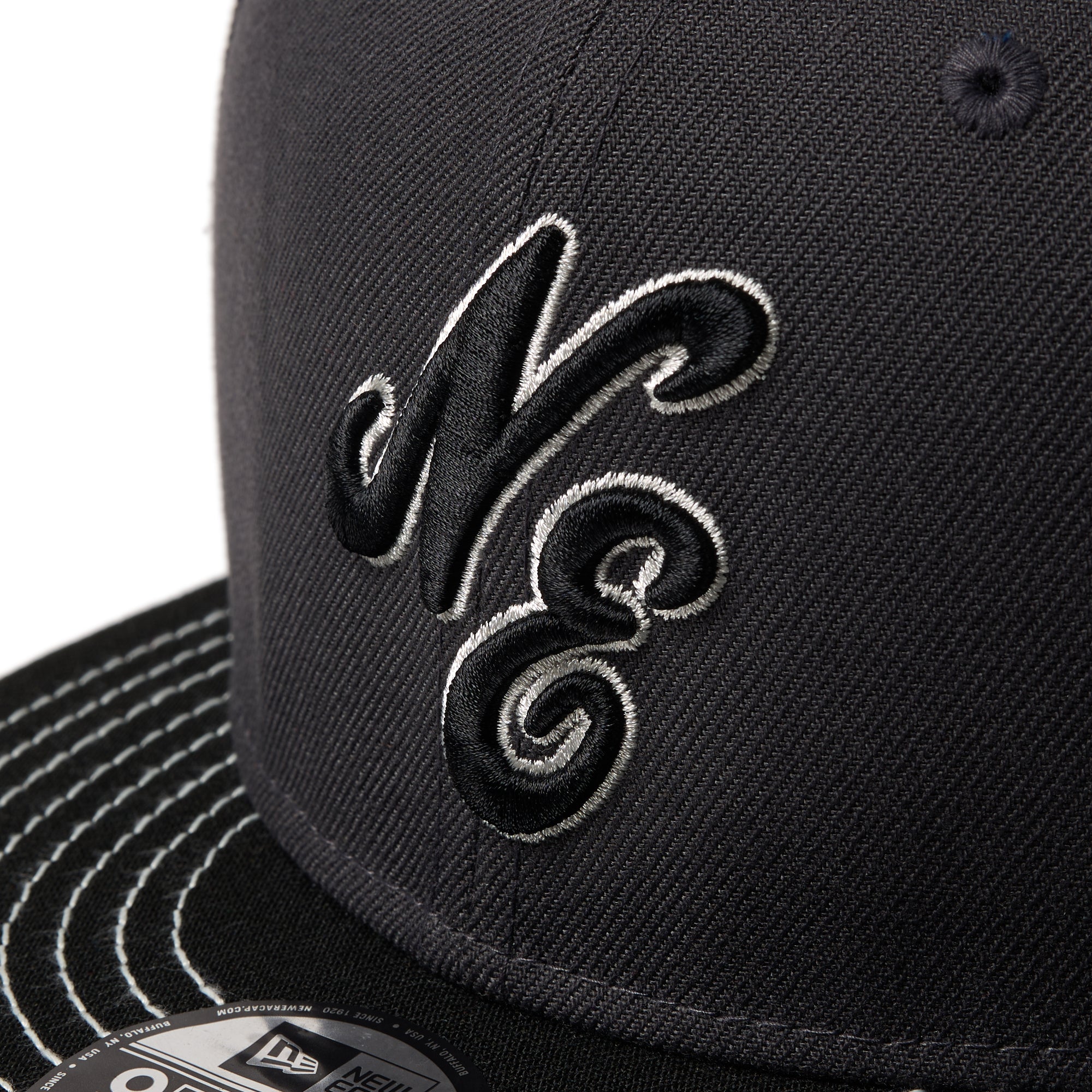 キッズ Youth 9FIFTY 2-Tone クラシックロゴ グラファイト ブラック
