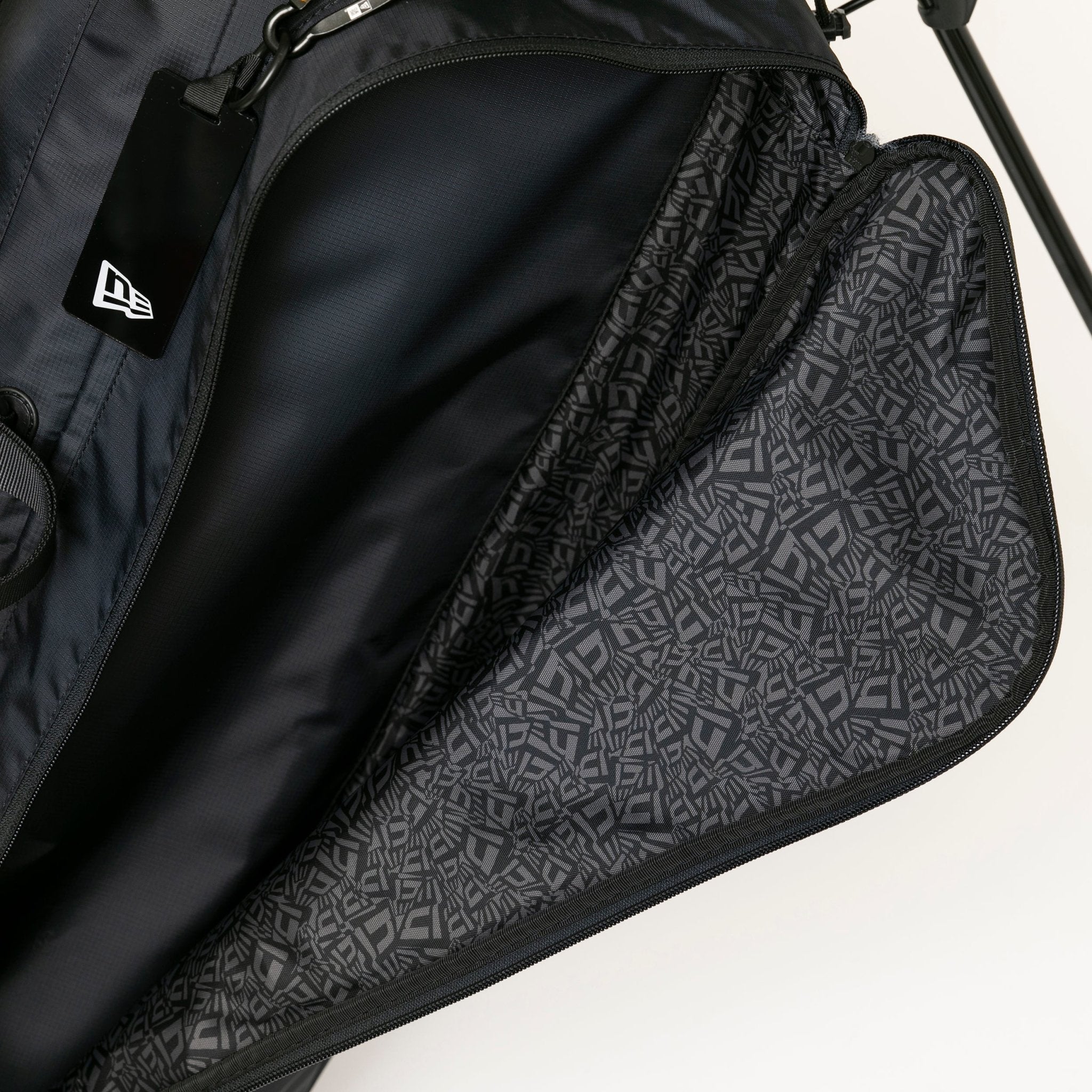 キャディーバッグ スタンド式 ワードマークロゴ ブラック × ウッド