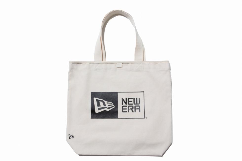 NOAH トートバッグ アイボリー/ブラック キャンバス ロゴ入り NOAH トートバッグ アイボリー/ブラック キャンバス ロゴ入り