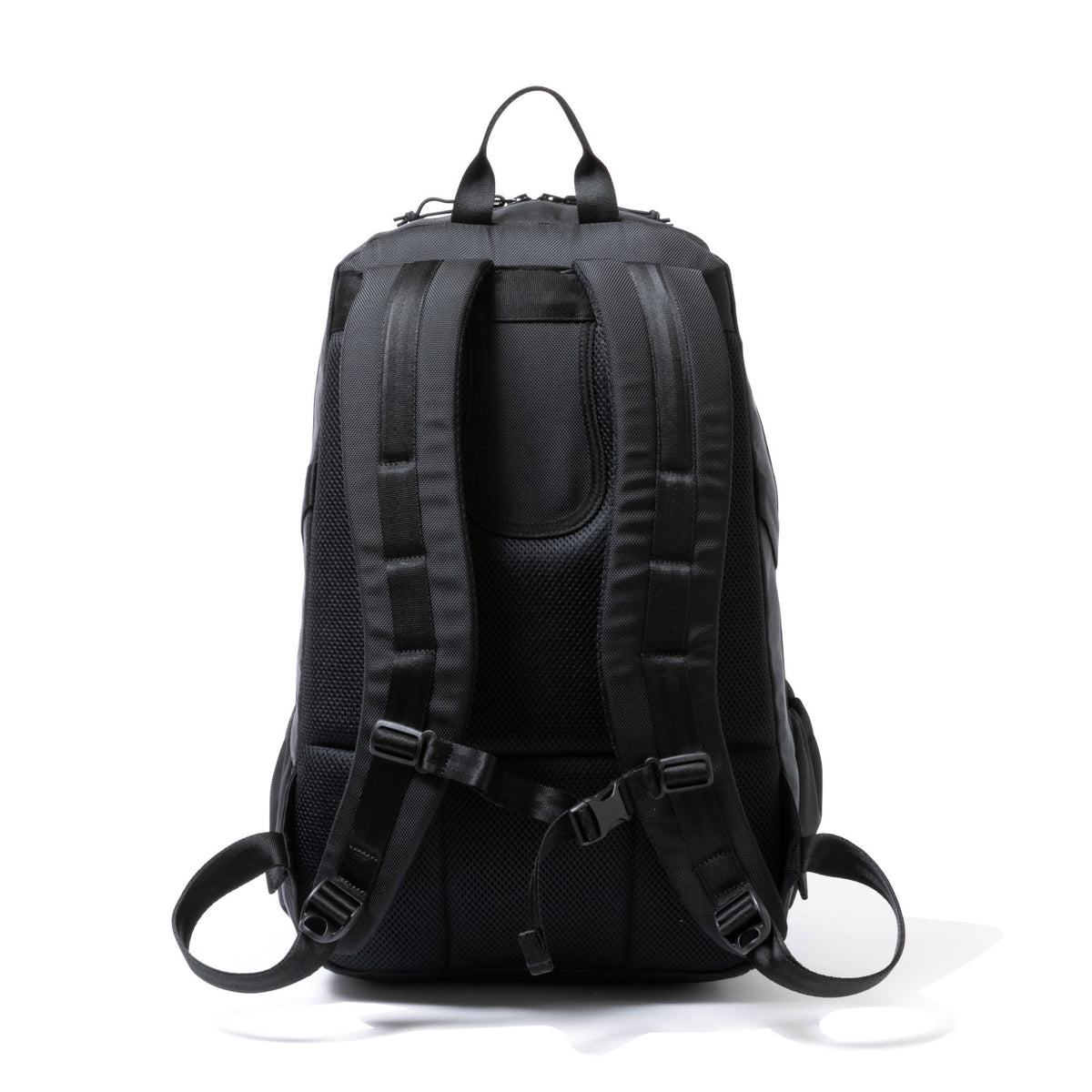 アーバンパック 33L プリントロゴ ブラック × ホワイト | ニューエラ 