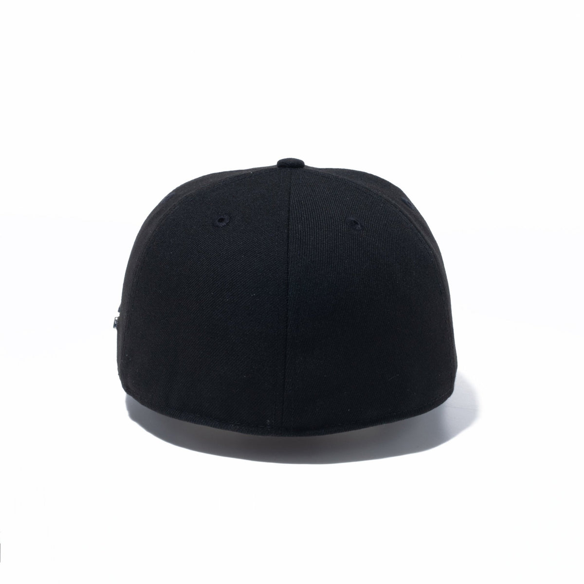 59FIFTY Metal Flag Logo ブラック × ホワイト シルバーフラッグ