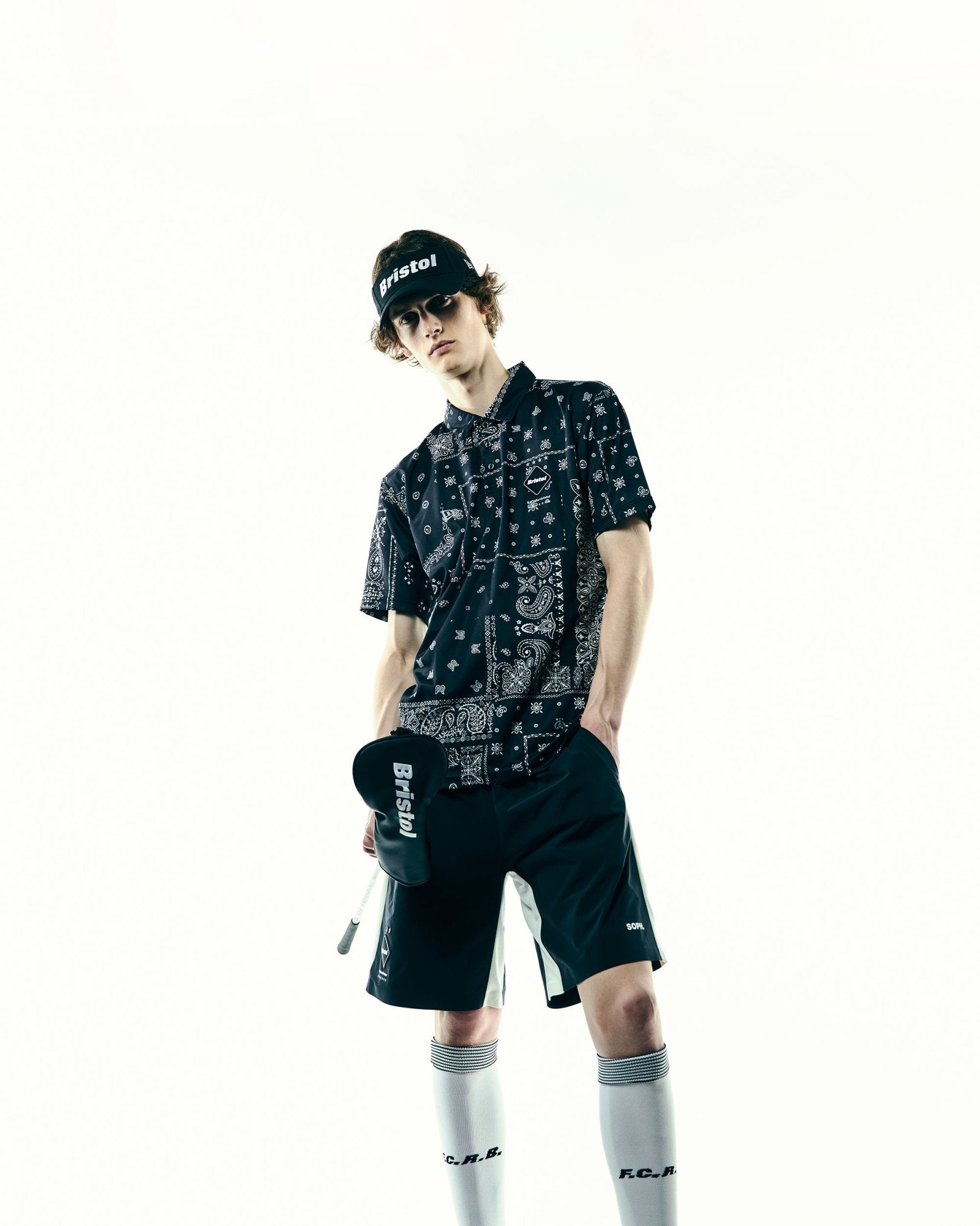 【未使用】F.C.Real.Bristol NEWERAゴルフサンバイザー サンバイザー On Par F.C.Real Bristol ロゴ ブラック | ゴルフ