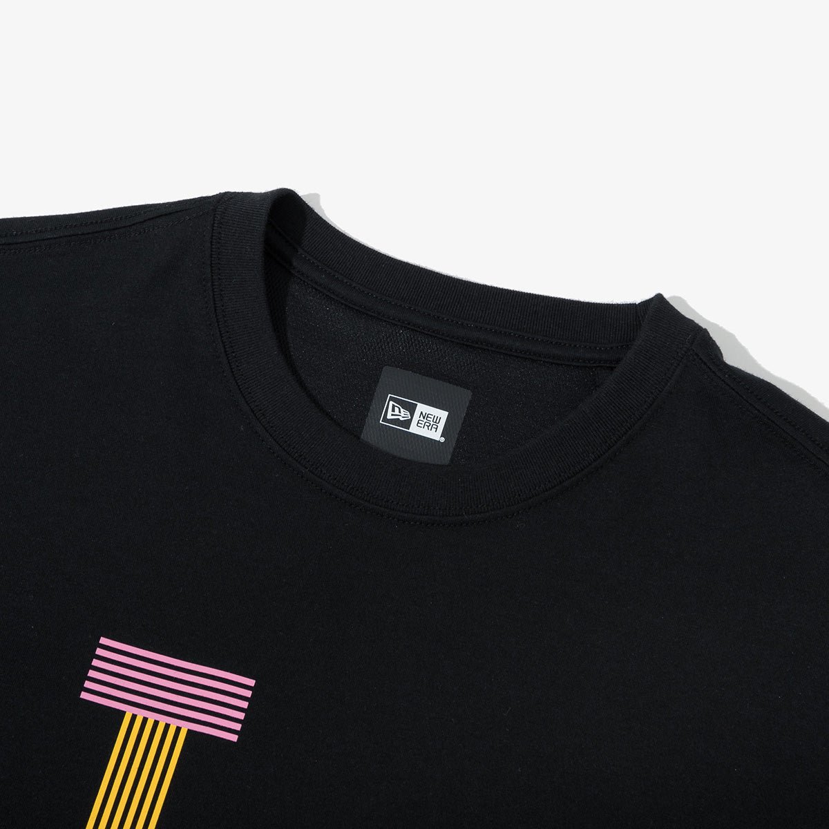 新品■BTS■NEW ERA■Tシャツ■サイズ Ｌ BTS x New Era® x MLB / ニューエラ公式サイトでは5月13日(金)10時より