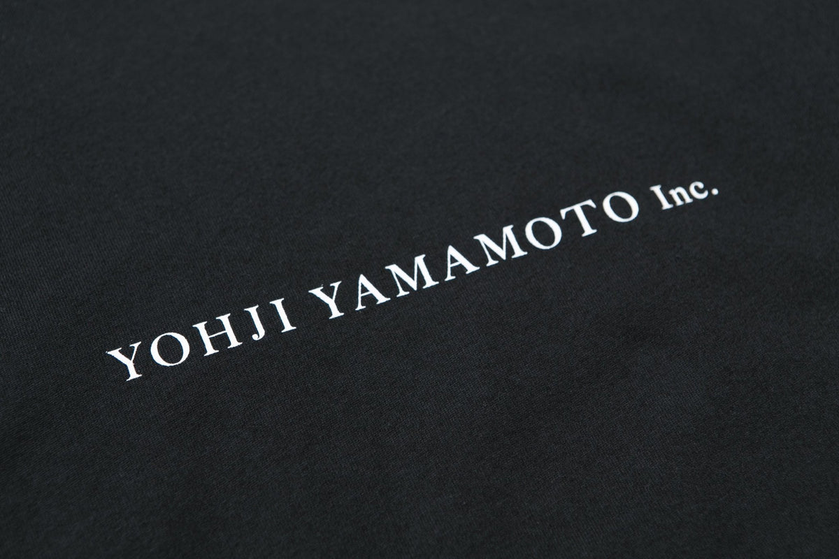 コットン Tシャツ SS20 Yohji Yamamoto Inc. ブラック | ニューエラ ...