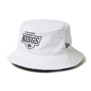 バケット01 リバーシブル ロサンゼルス・キングス ホワイト - 14667764 - SM | NEW ERA ニューエラ公式オンラインストア
