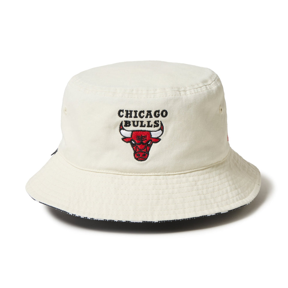 バケット01 リバーシブル シカゴ・ブルズ クローム - 14667765 - SM | NEW ERA ニューエラ公式オンラインストア