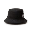 バケット01 Essential エッセンシャル チェーンステッチ ワードマークロゴ ブラック - 14307432 - SM | NEW ERA ニューエラ公式オンラインストア