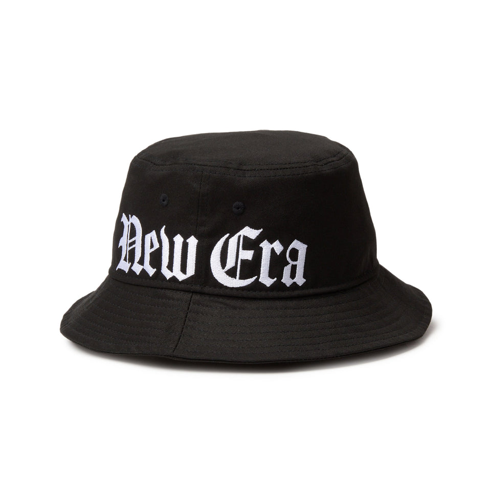 バケット01 Essential オールドイングリッシュロゴ ブラック - 14388521 - SM | NEW ERA ニューエラ公式オンラインストア