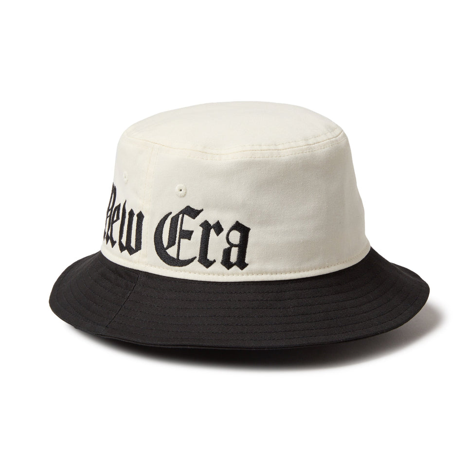 バケット01 Essential オールドイングリッシュロゴ クローム/ブラック - 14667767 - SM | NEW ERA ニューエラ公式オンラインストア