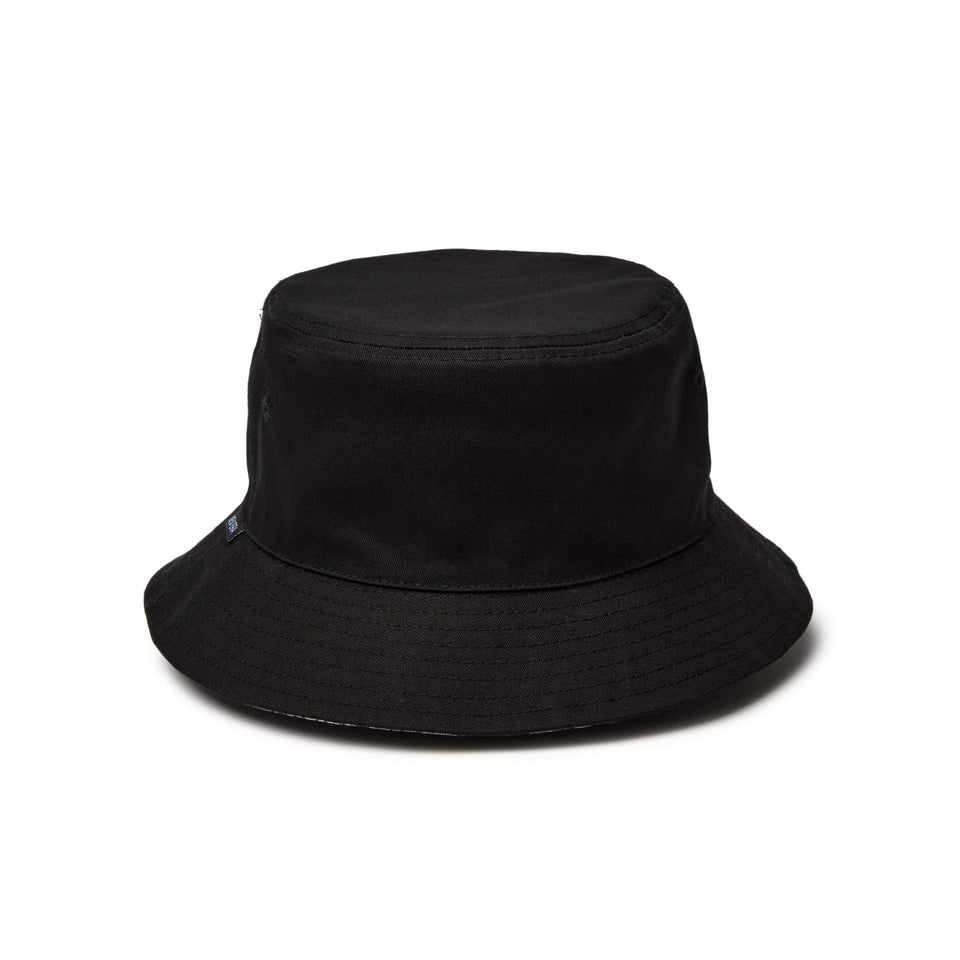バケット01 リバーシブル Monogram Pattern ブラック / グレー - 14388498 - SM | NEW ERA ニューエラ公式オンラインストア