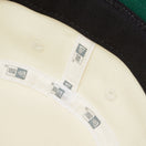 【ゴルフ】バケット01 Old English クロームホワイト フィールドグリーンバイザー - 14391289 - SM | NEW ERA ニューエラ公式オンラインストア