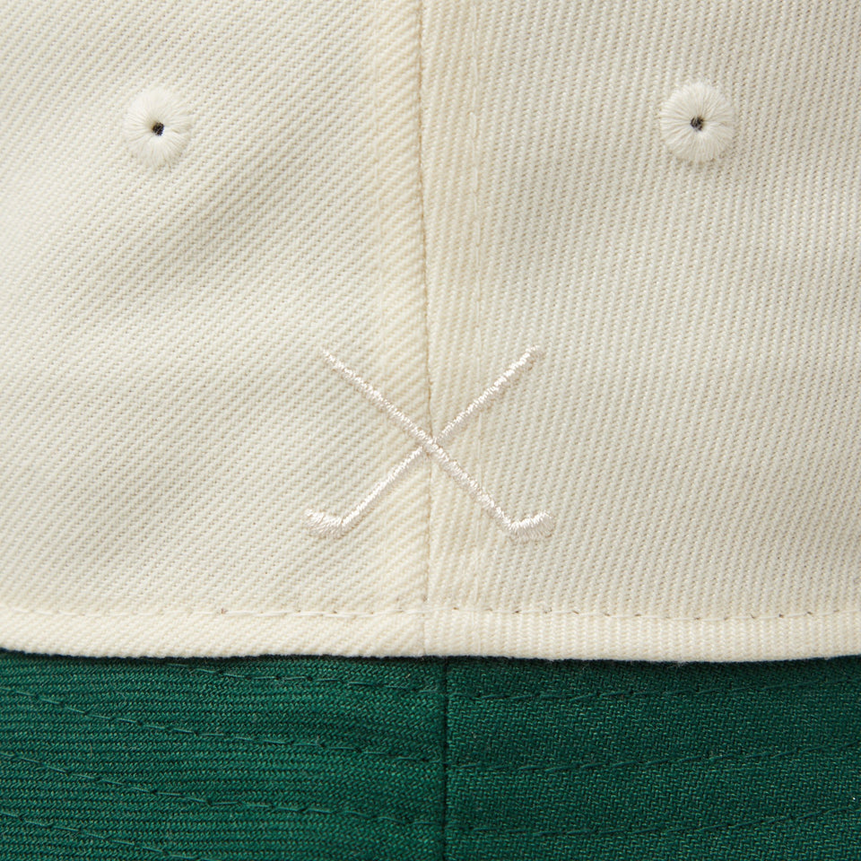 【ゴルフ】バケット01 Old English クロームホワイト フィールドグリーンバイザー - 14391289 - SM | NEW ERA ニューエラ公式オンラインストア