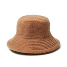 バケット03 リバーシブル Fluffy and Soft エナメルレザー ボアフリース ブラウン - 14348607 - SM | NEW ERA ニューエラ公式オンラインストア