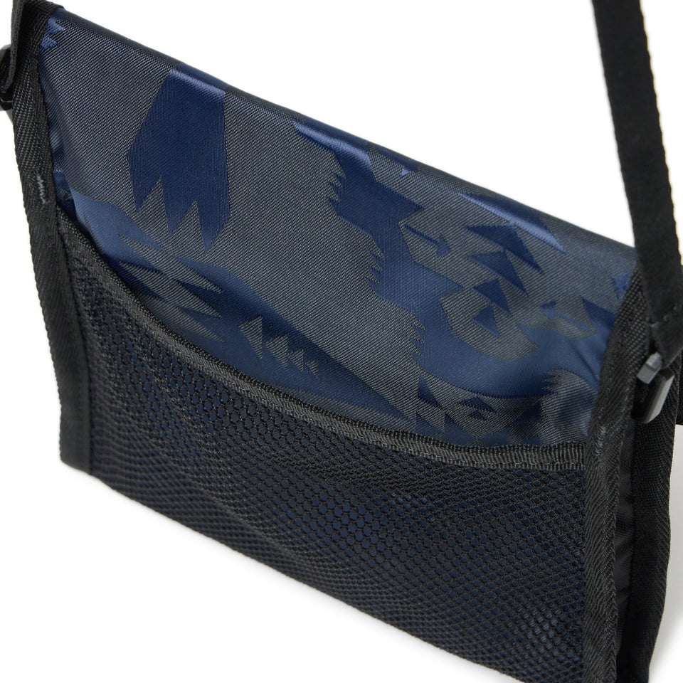 スクエア ネックポーチ 0.5L Pendleton ペンドルトン ネイビー - 14683719 - OSFM | NEW ERA ニューエラ公式オンラインストア