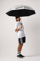 ショートパンツ Turf & Surf Shorts Outline Logo ブラック | ゴルフ | NEW ERA ニューエラ公式オンラインストア
