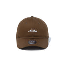 Youth 9TWENTY スクリプトロゴ ウォルナット × ホワイト | NEW ERA ニューエラ公式オンラインストア
