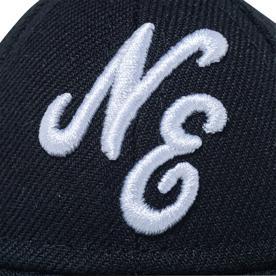 キャップキーホルダー クラシックロゴ ブラック × ホワイト | NEW ERA ニューエラ公式オンラインストア