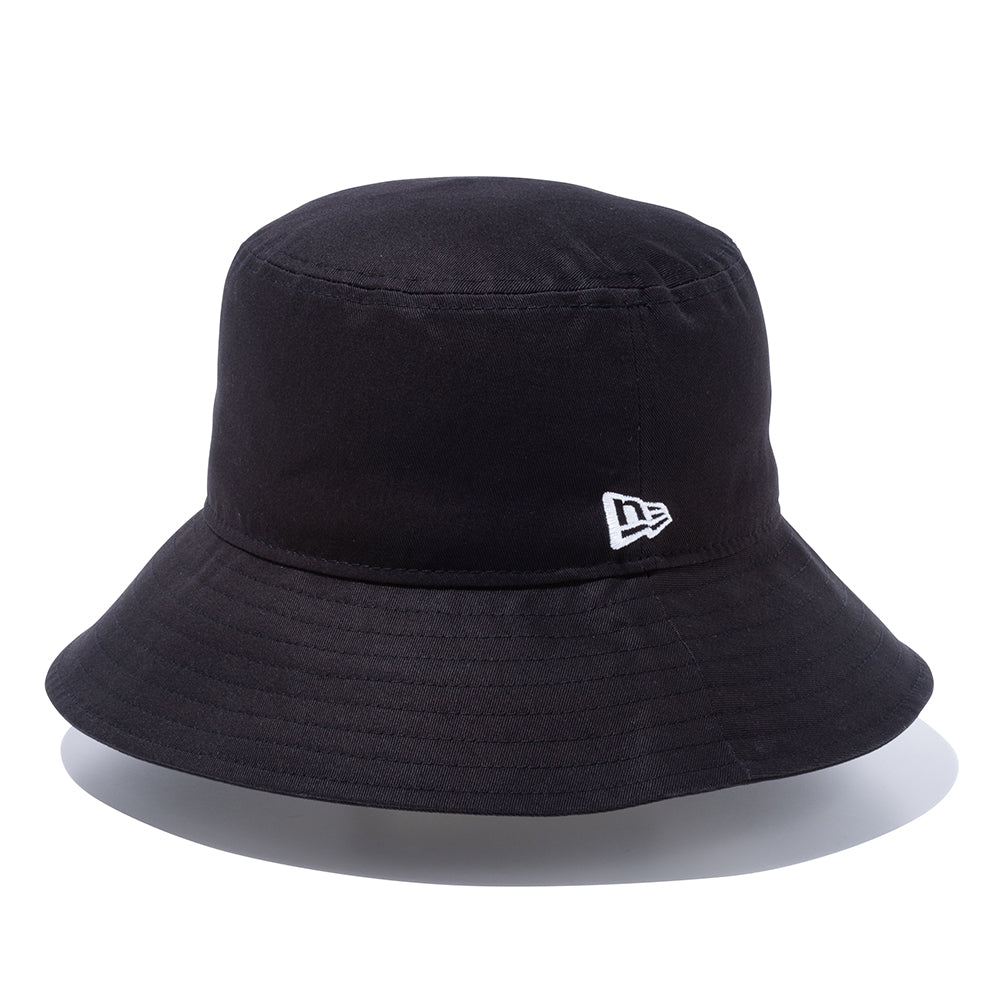 ファミリア　New Era ブラックバケットハット 首元ネット付き バケット03 ベーシック ノンウォッシュコットン ブラック × ホワイト
