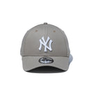 9FORTY ニューヨーク・ヤンキース ペブル × ホワイト | NEW ERA ニューエラ公式オンラインストア
