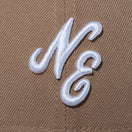 9FORTY クラシックロゴ カーキ × ホワイト | NEW ERA ニューエラ公式オンラインストア