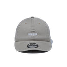 9THIRTY NEW ERA ミニロゴ ウォッシュドコットン ペブル × ホワイト | NEW ERA ニューエラ公式オンラインストア