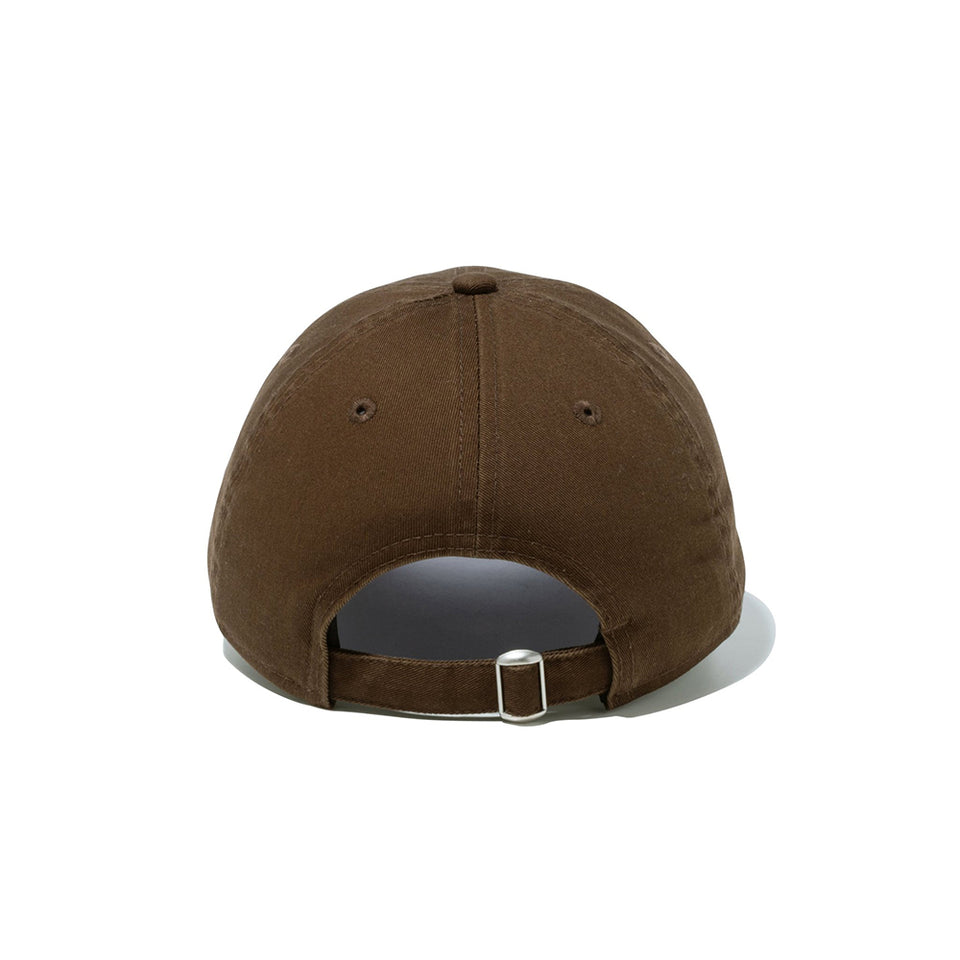 9TWENTY スクリプトロゴ ウォッシュドコットン ウォルナット × ホワイト | NEW ERA ニューエラ公式オンラインストア