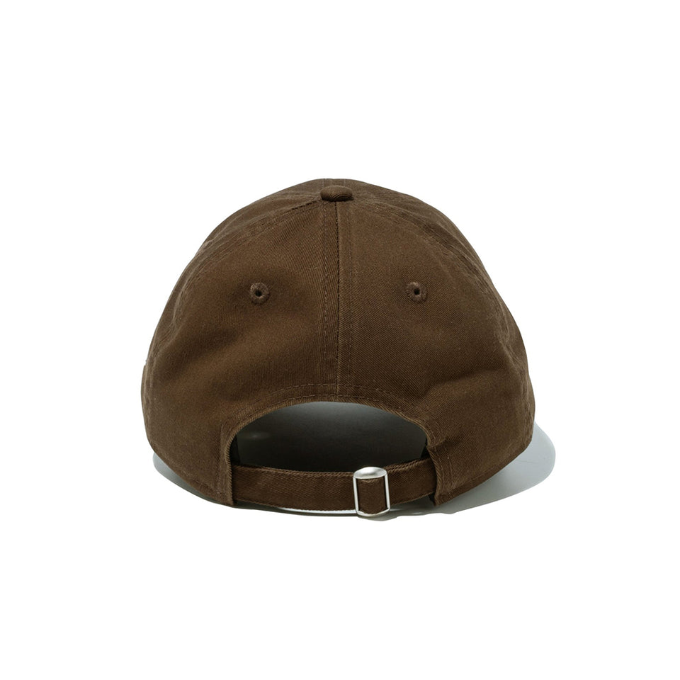 9TWENTY スクリプトロゴ ウォッシュドコットン ウォルナット × ホワイト | NEW ERA ニューエラ公式オンラインストア