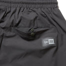 ユーティリティー パンツ リフレクターラベル チャコールグレー | アウトドア | NEW ERA ニューエラ公式オンラインストア