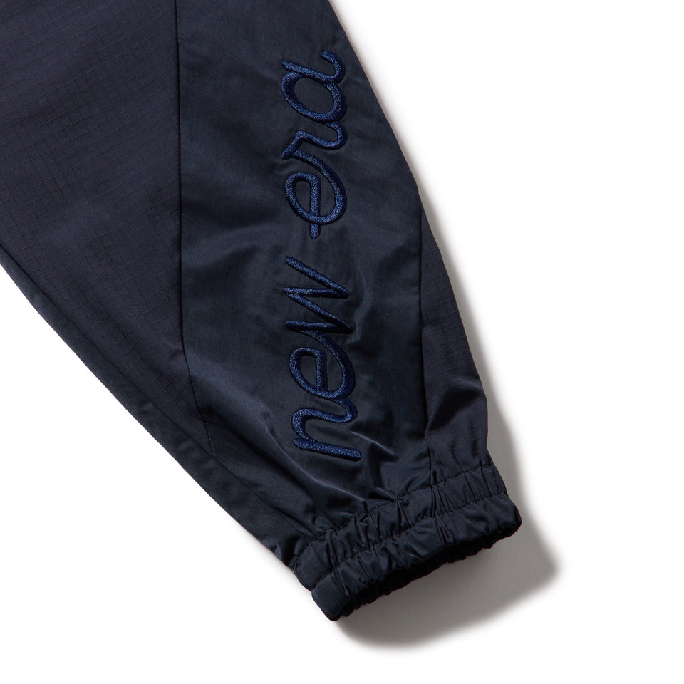 ウィンド フーディージャケット ネイビー | ゴルフ - 14669827 - S | NEW ERA ニューエラ公式オンラインストア