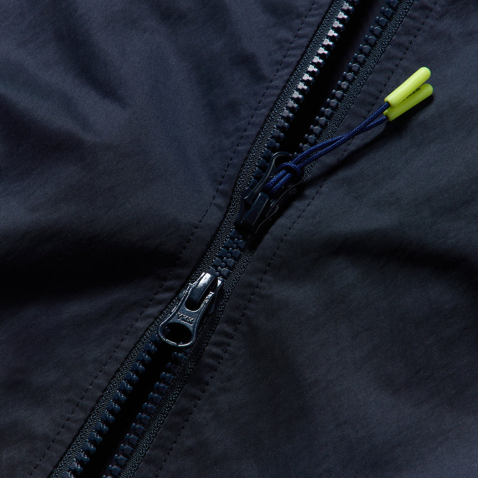 ウィンド フーディージャケット ネイビー | ゴルフ - 14669827 - S | NEW ERA ニューエラ公式オンラインストア