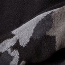 ツイステッド ネックウォーマー エンブロイダリー フラッグロゴ ブラック/ウッドランドカモ | NEW ERA ニューエラ公式オンラインストア