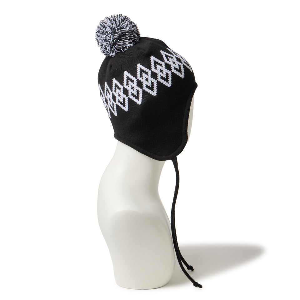 ポンポンニット イヤーフラップ ブラック ホワイト - 14670002 - OSFM | NEW ERA ニューエラ公式オンラインストア