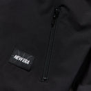 バスケットボール ウォームアップ ジャケット バーチカルロゴ ブラック | パフォーマンスアパレル - 14674768 - S | NEW ERA ニューエラ公式オンラインストア