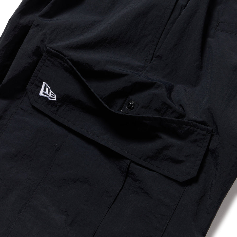 オーバーサイズド ナイロン カーゴパンツ ブラック - 14682661 - S | NEW ERA ニューエラ公式オンラインストア