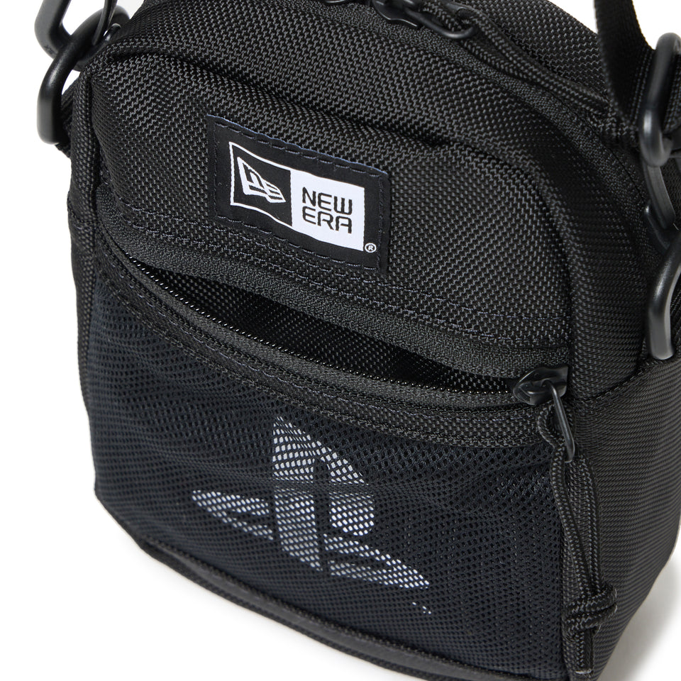 ショルダーポーチ 1.7L PlayStation プレイステーション | NEW ERA ニューエラ公式オンラインストア